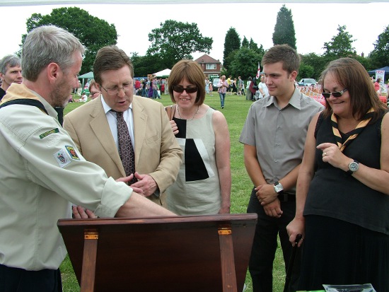 Mark Hunter and family with Heald Green Cub and Beaver leaders at 2010 Heald Green Festival